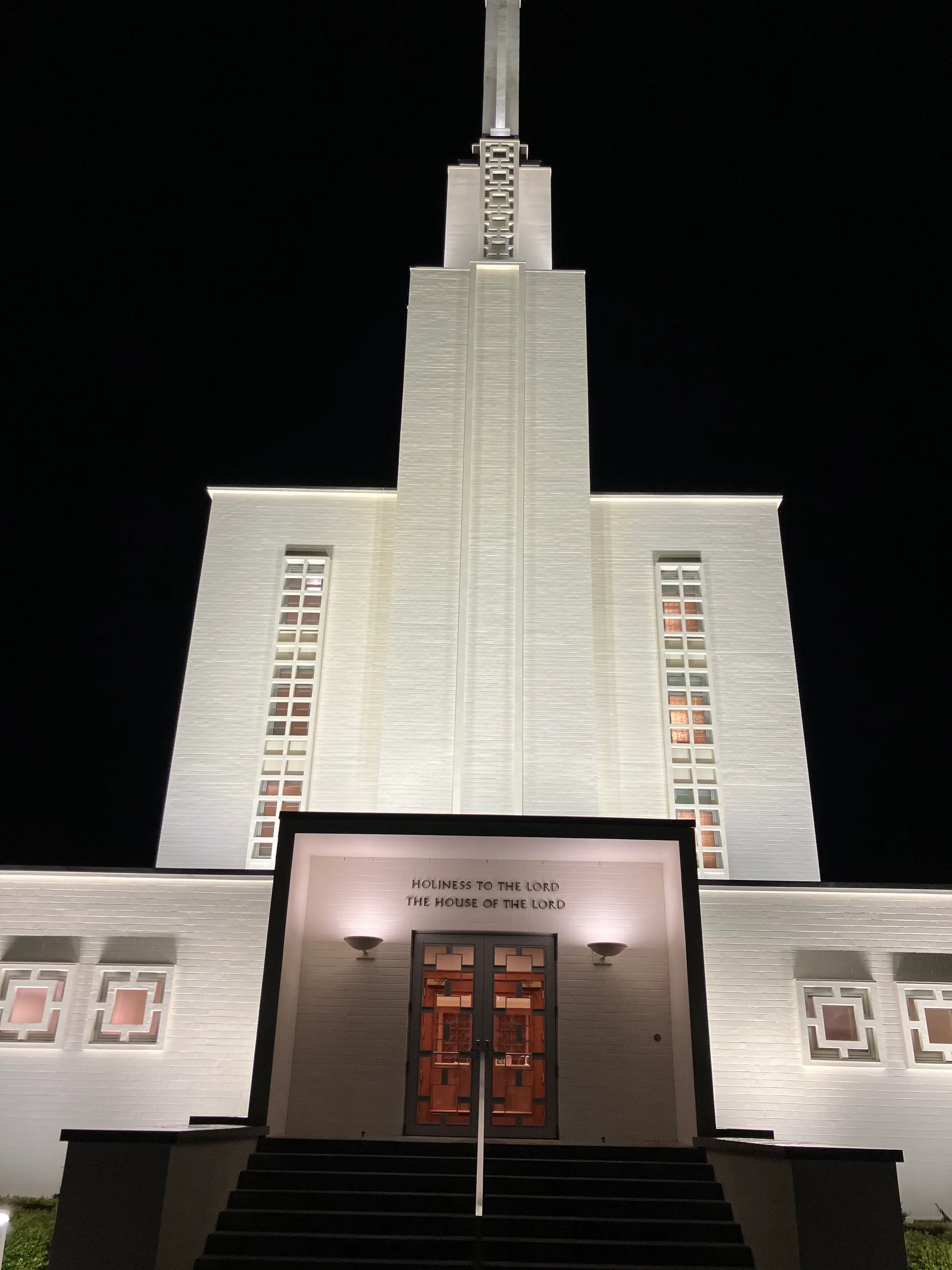 It’s a beautiful temple out away from the hustle and bustle of Hamilton down town area…where our motel is.