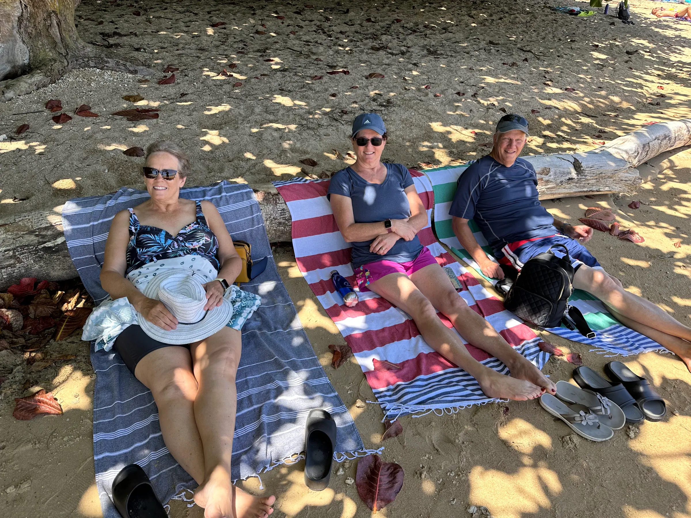 The happy loungers!
