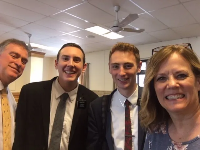 A couple of young missionaries...one from Kaysville Utah (Right), the other from Spokane, Washington (left). They are having a great time serving the Lord and the people of Argentina.