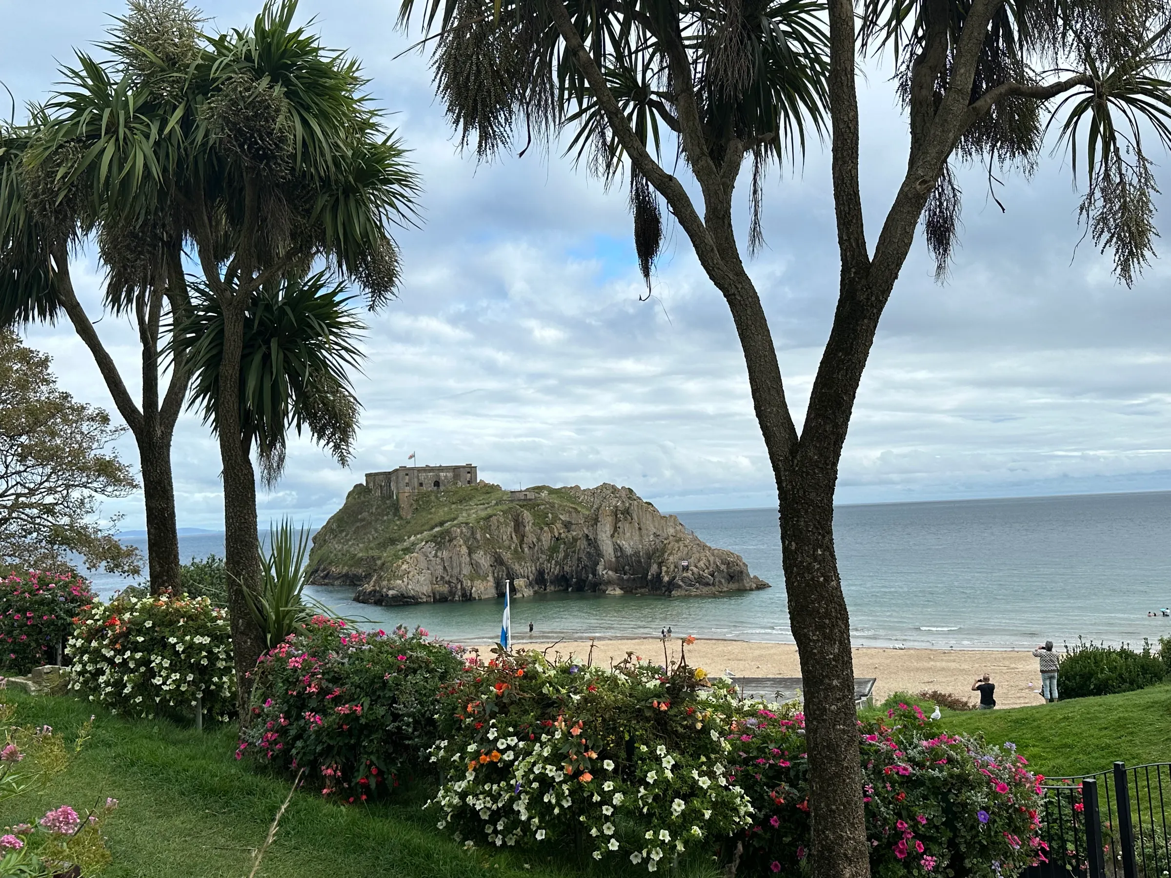Sorry…I don’t recall what the fortress was on this small island near Tenby. I have no name for it. But you have to swim now to get to it!