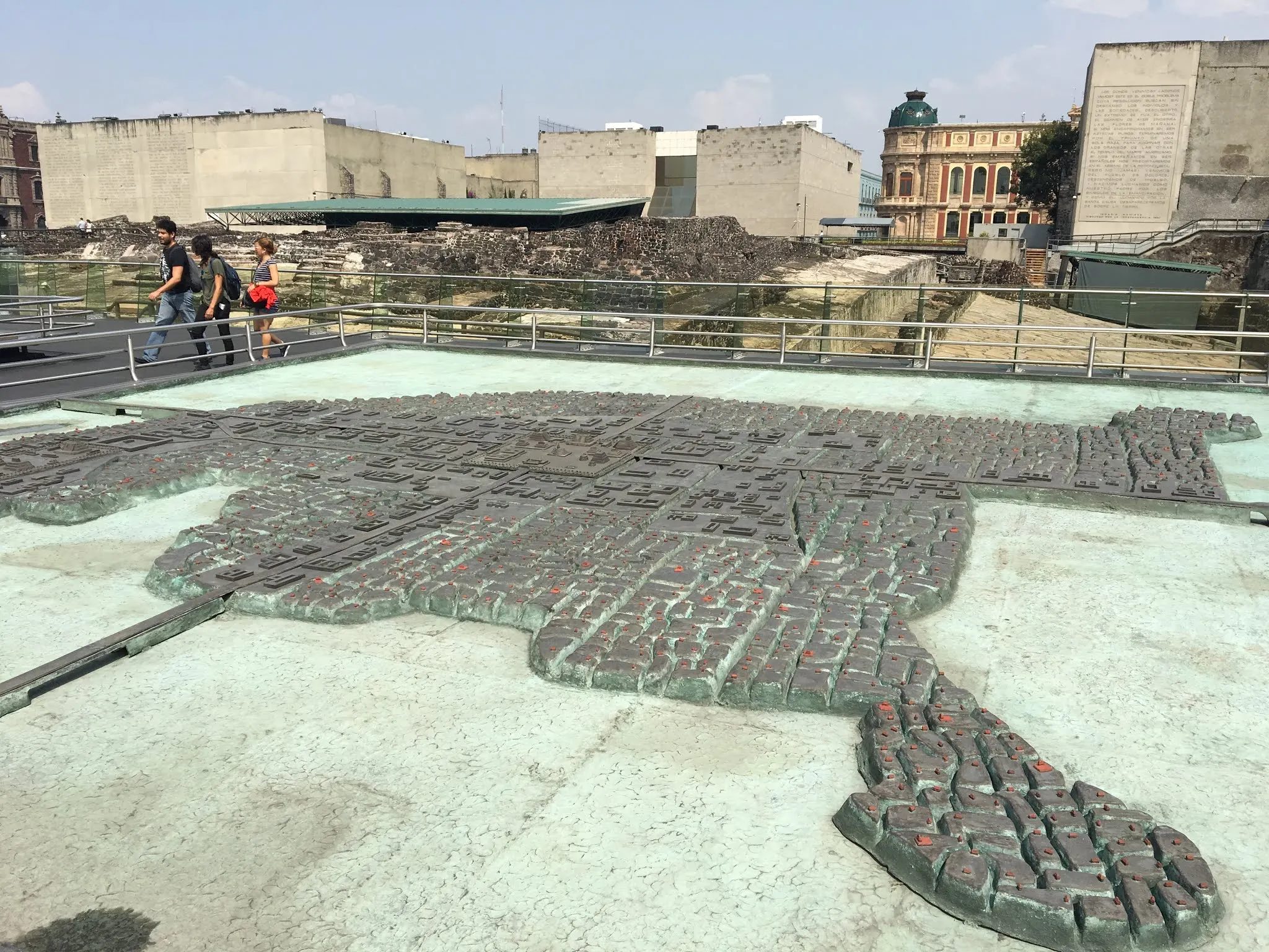 The Aztec pyramid ruin.....