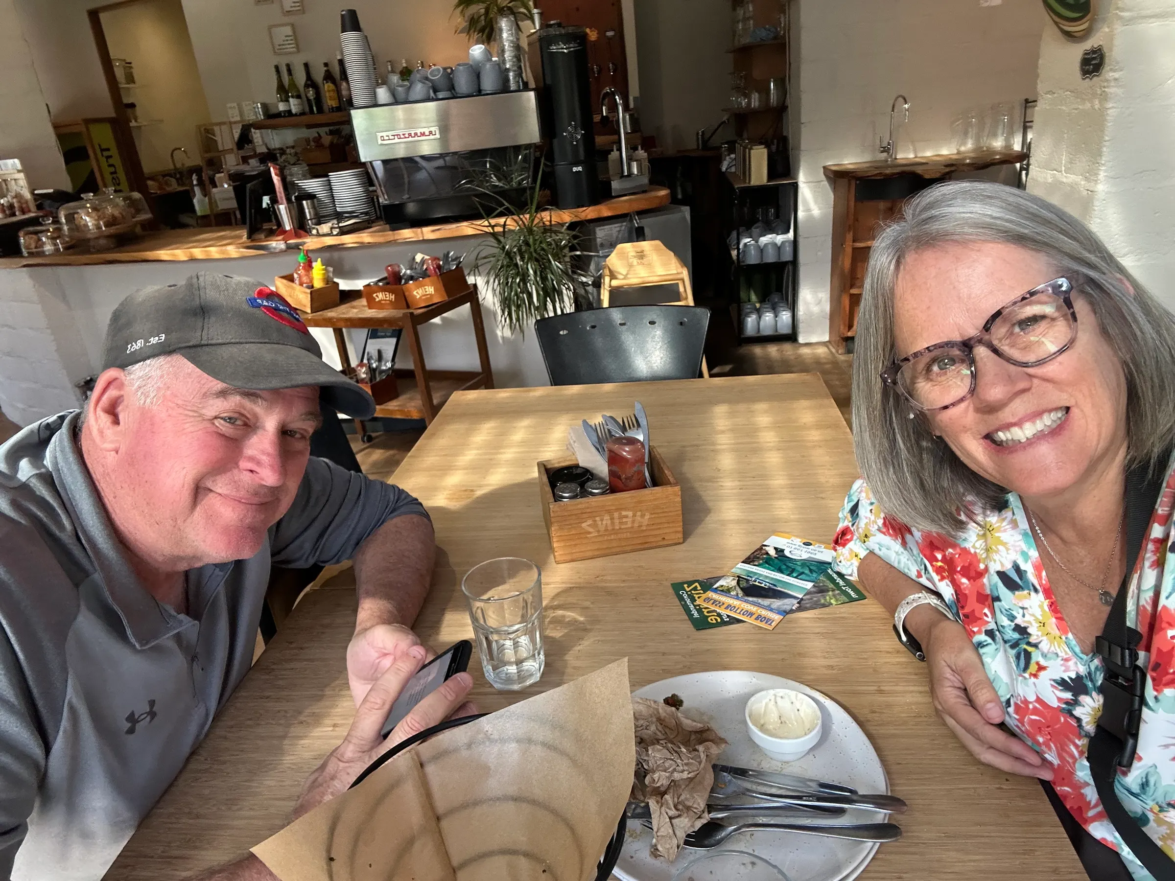 Our ‘linner’ in Waves Cafe at Hot Water Beach.