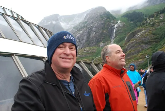 Approaching the glacier....
