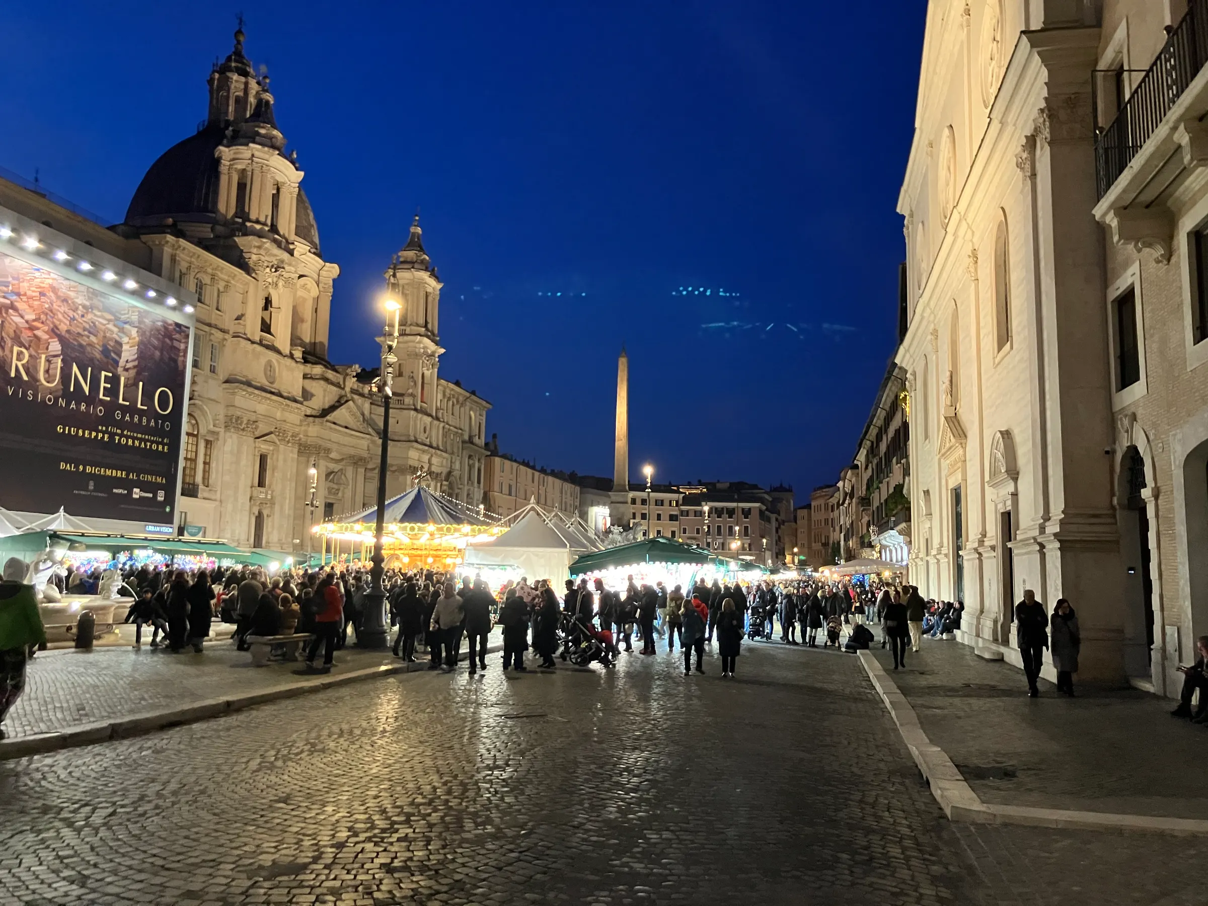 Another picture of the market.