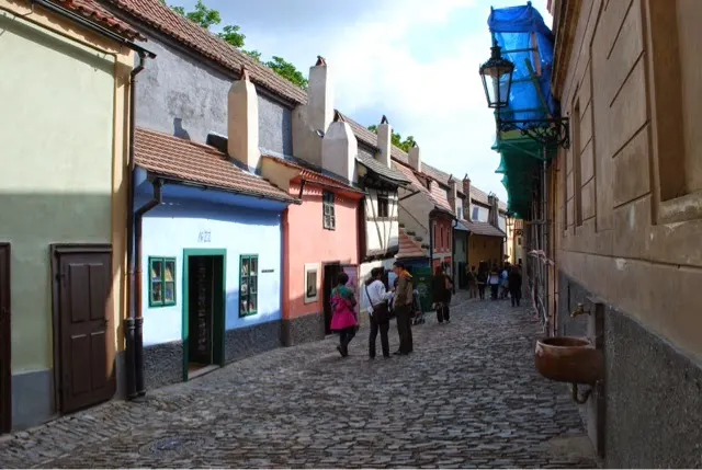 Heading to St. Charles Bridge...