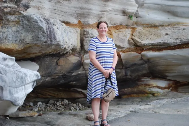 These type of walls lined the walkway that we took between beaches.