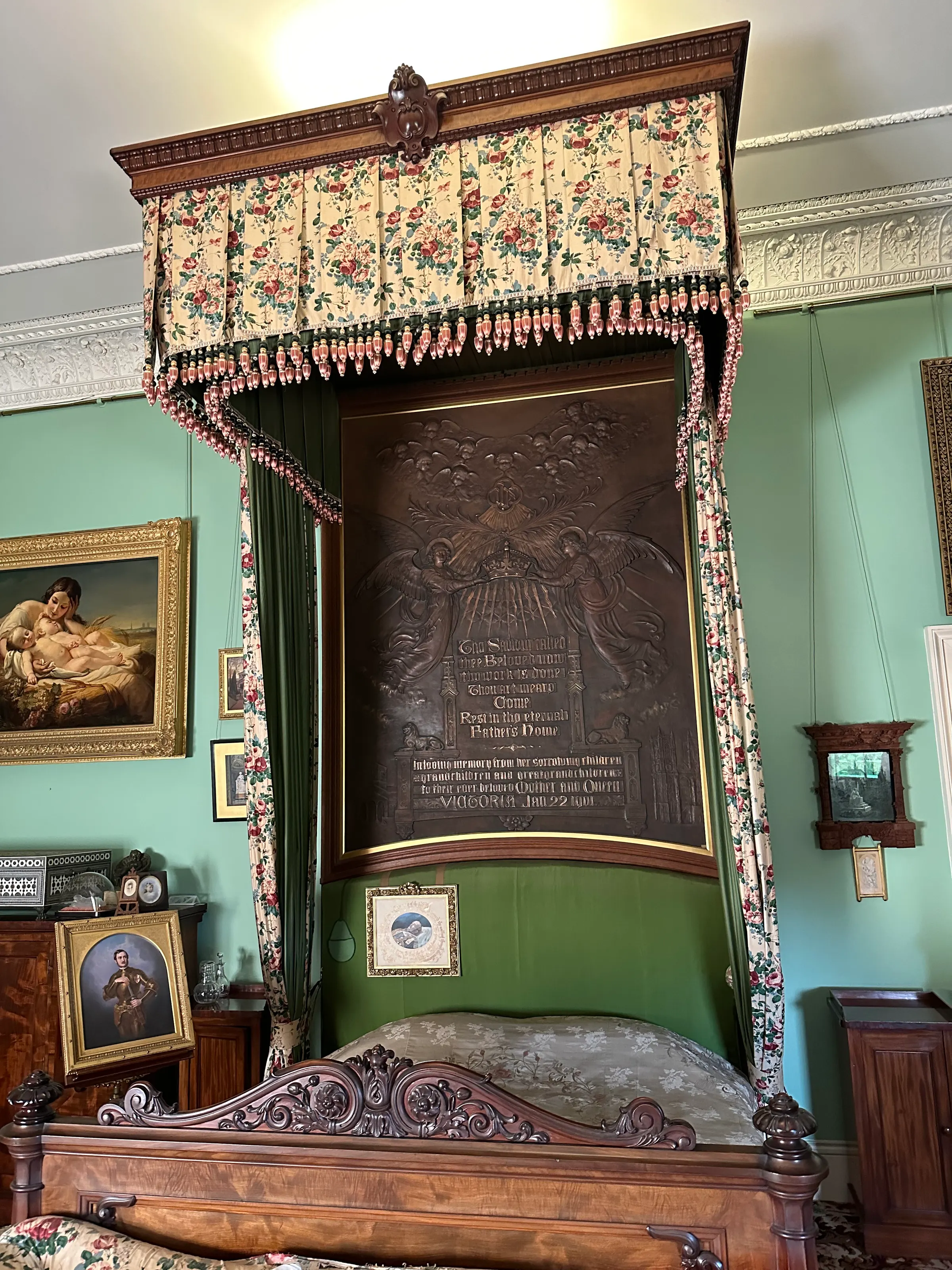 Queen Victoria’s bed.