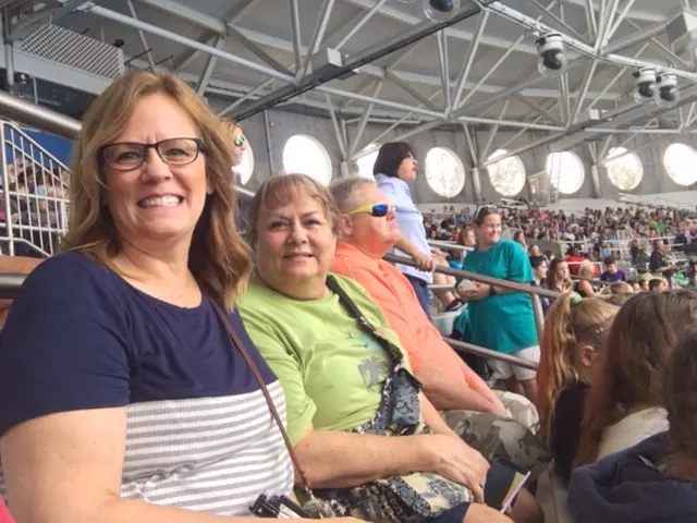 The ladies and Crocodile Dundee waiting for the show to start. Great fun it was.