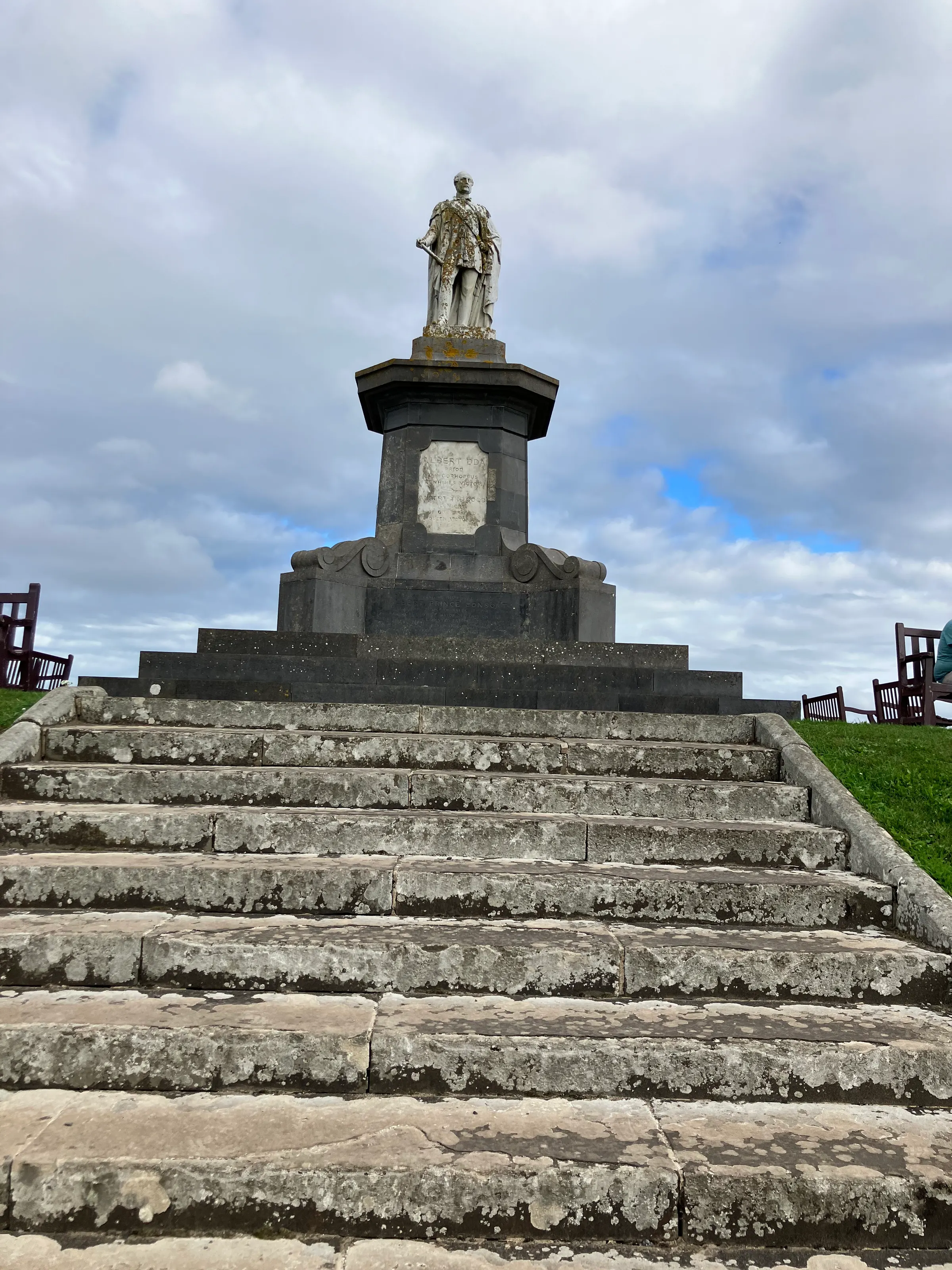 A monument near the Tenby castle.