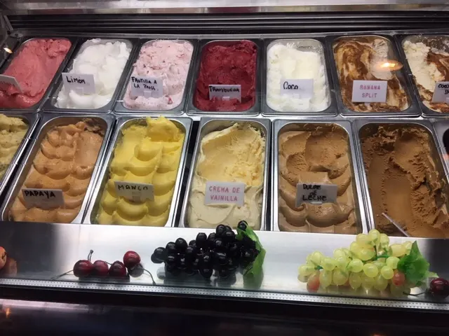 ....we found some gelato. Naturally I got Limon! Denise bought Banana split.