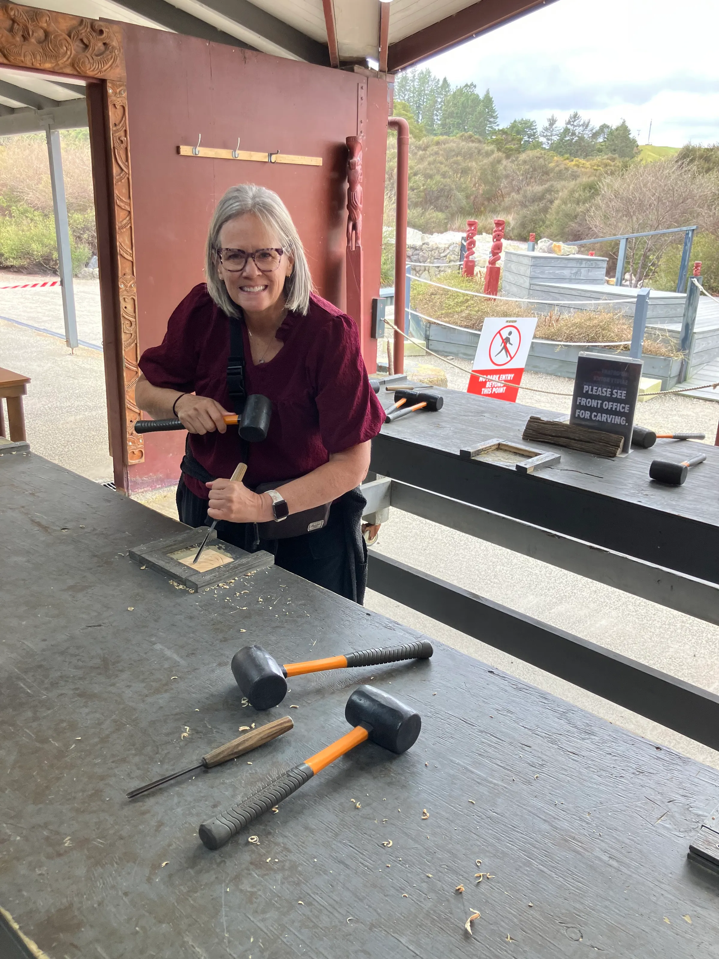 The master carver doing her work…