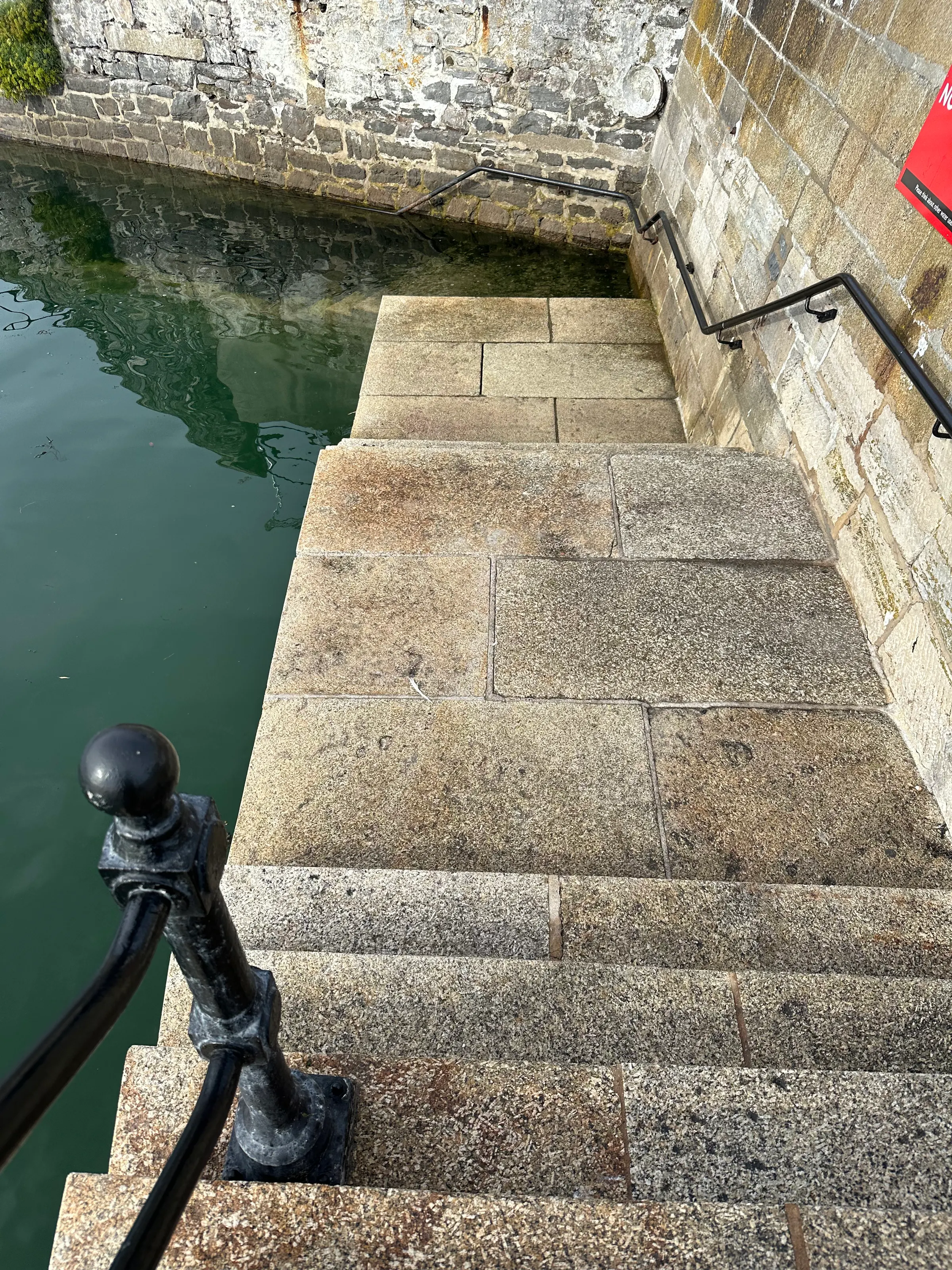 Some steps at the port where they could have departed from.