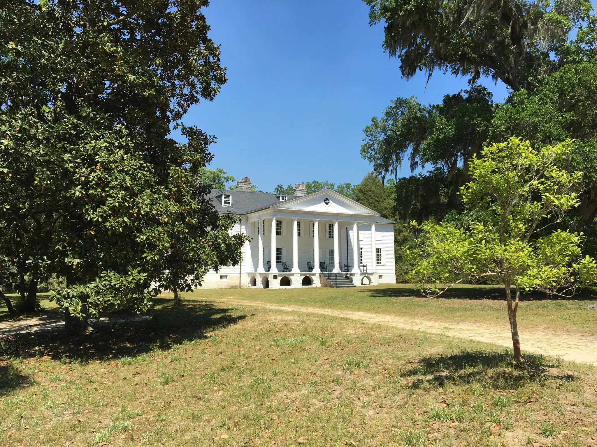 The home at the Hampton Plantation. George Washington once stayed in it. And part of the Revolutionary War was fought here and the Underground Railroad passed through here.