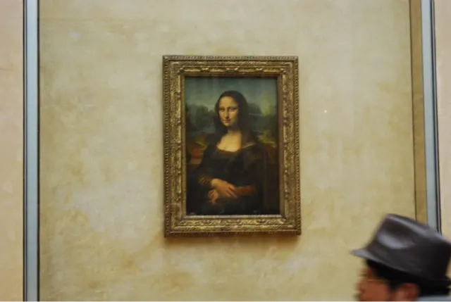 Mona Lisa...still on the wall.