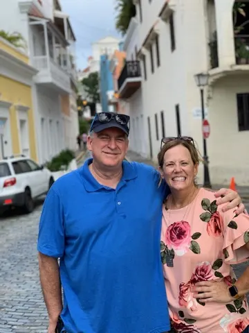 A nice street behind was. What a beautiful wife I have!