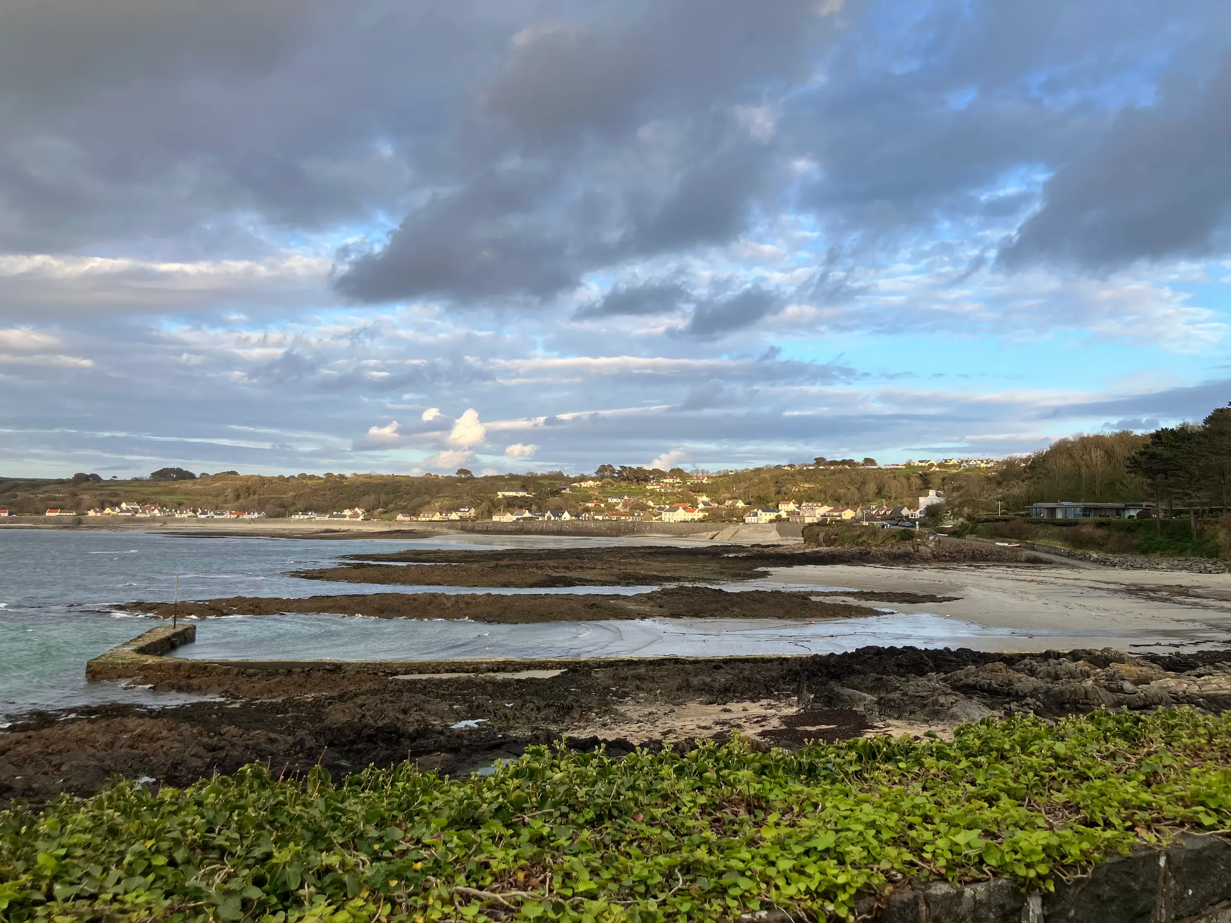 Some beautiful views of the sea as the sun slowly sets.