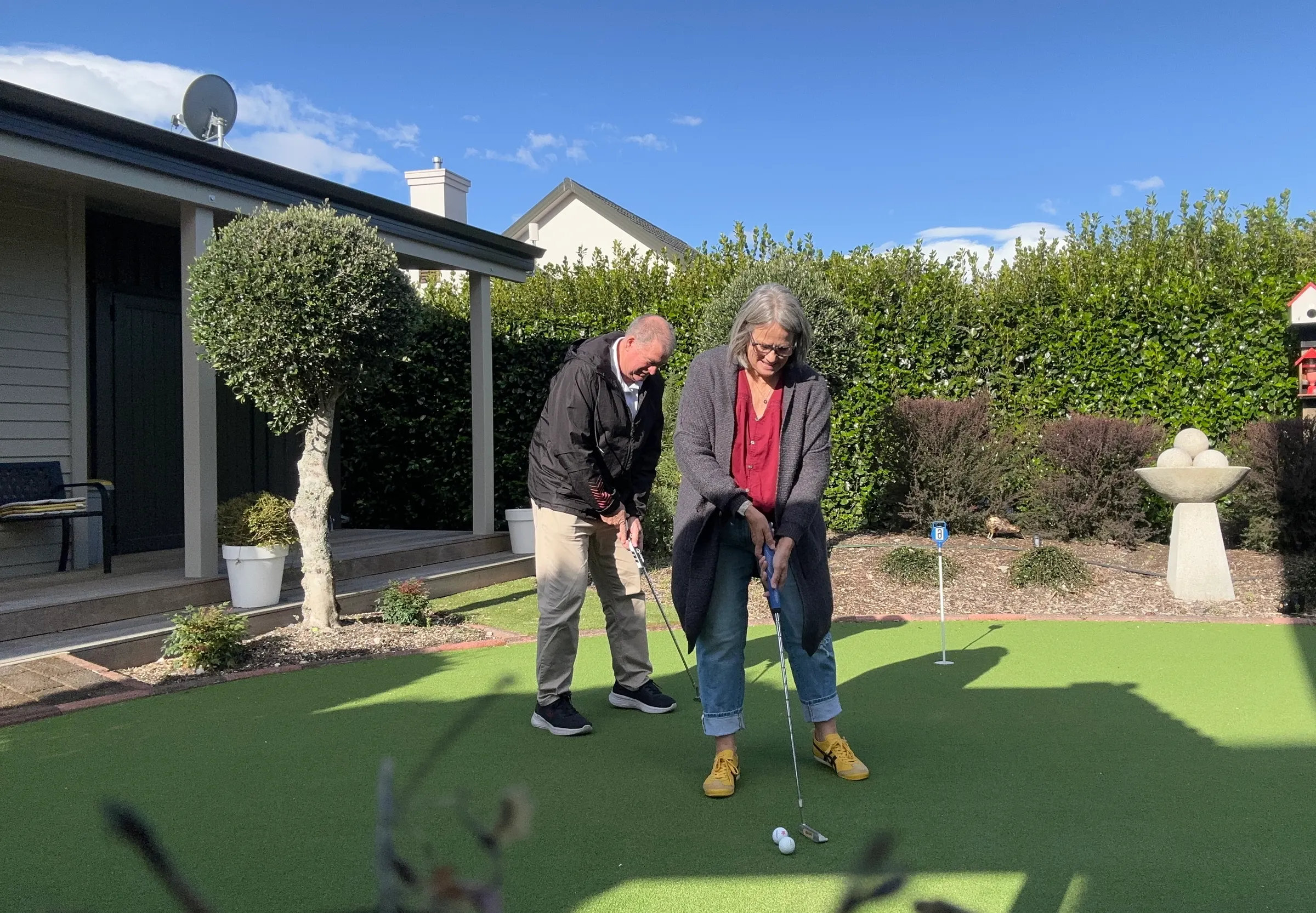 The putting green was just outside our little flat where we stayed in Taupō. That was kind of fun.