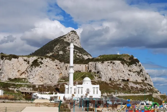 The Mosque with the 'rock' behind it.