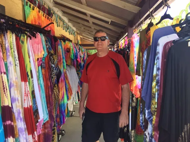 Hippie store in Bodalla....Tie Dye Heaven. But I refrained from buying.