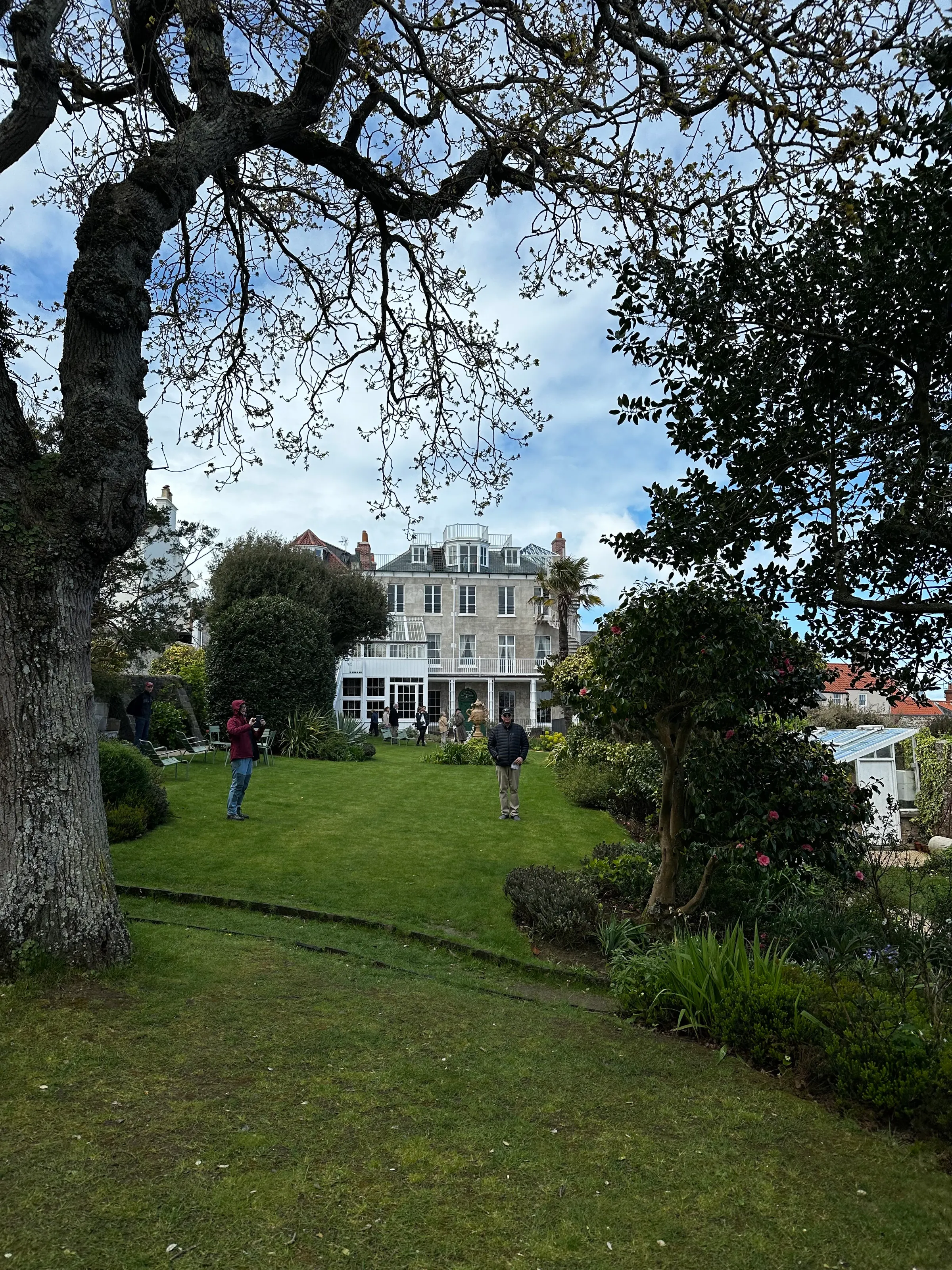 I believe this is the back of Victor Hugo’s house in the garden area.