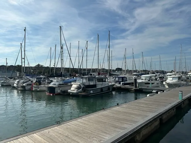The marina where we at dinner at that was close to the Osborne house.
