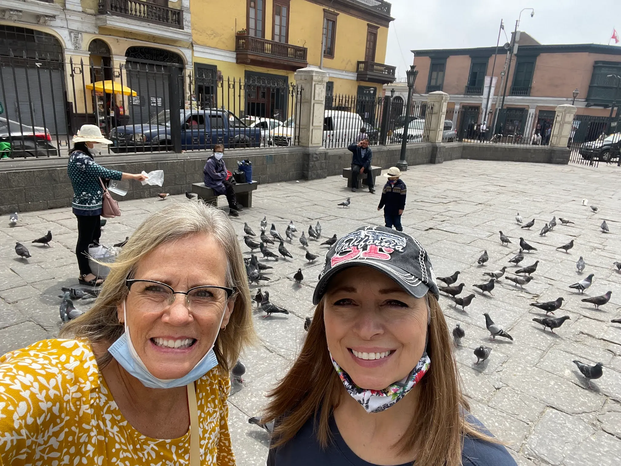 This is the square at the Iglesia de San Francisco where the Catacombs are. Lots of pigeons there.