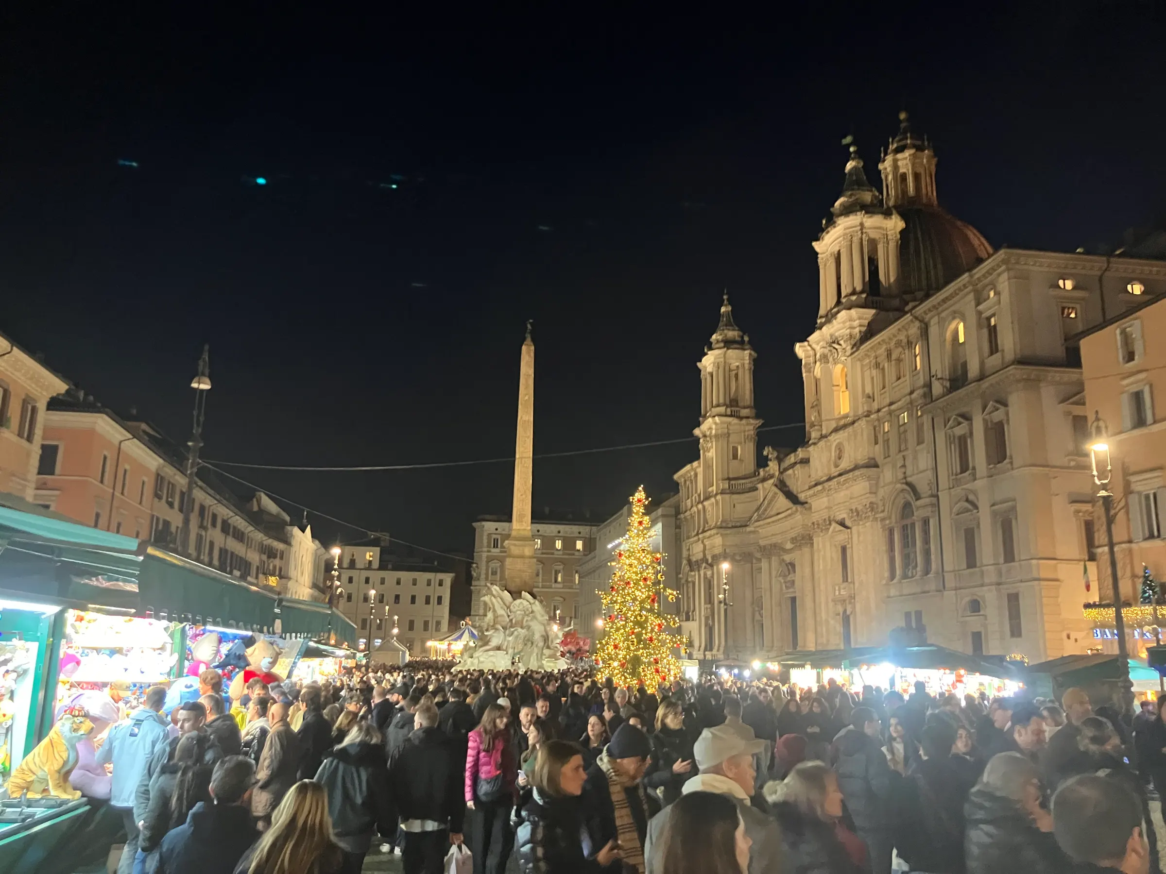 Another picture of the market.