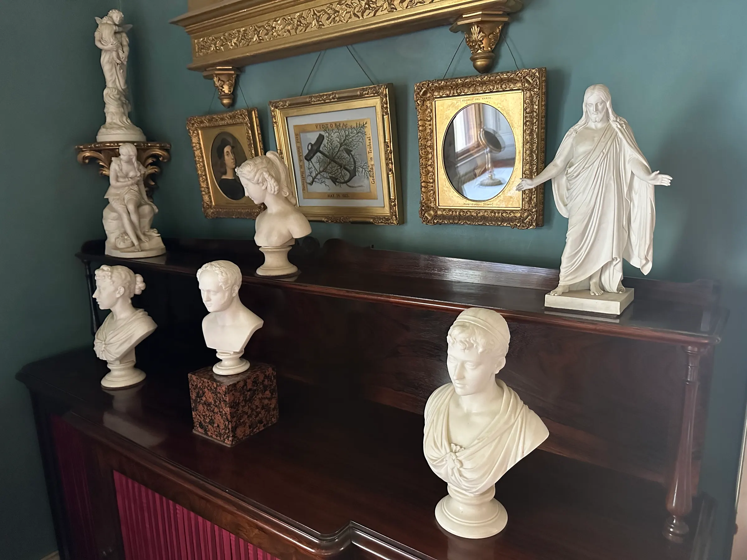 We loved that the Christus is found among this statuettes.