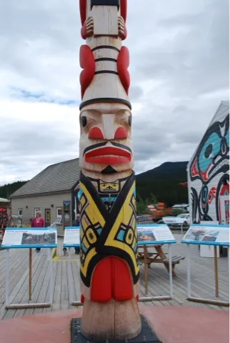 Eskimo Pole in Carcrosse.....