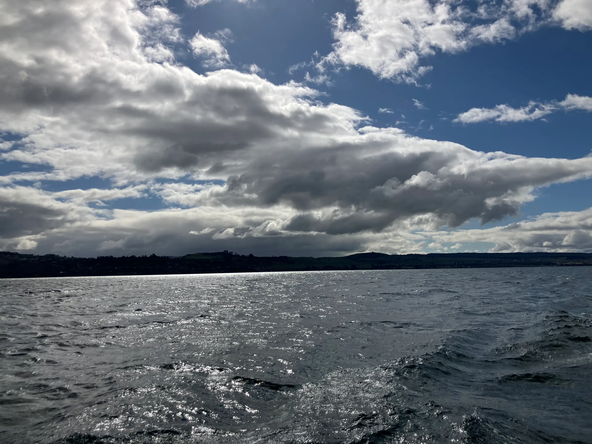 A picture of Lake Tapauō.