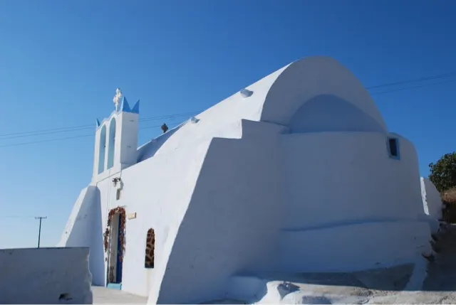 Lots of these little churches everywhere...