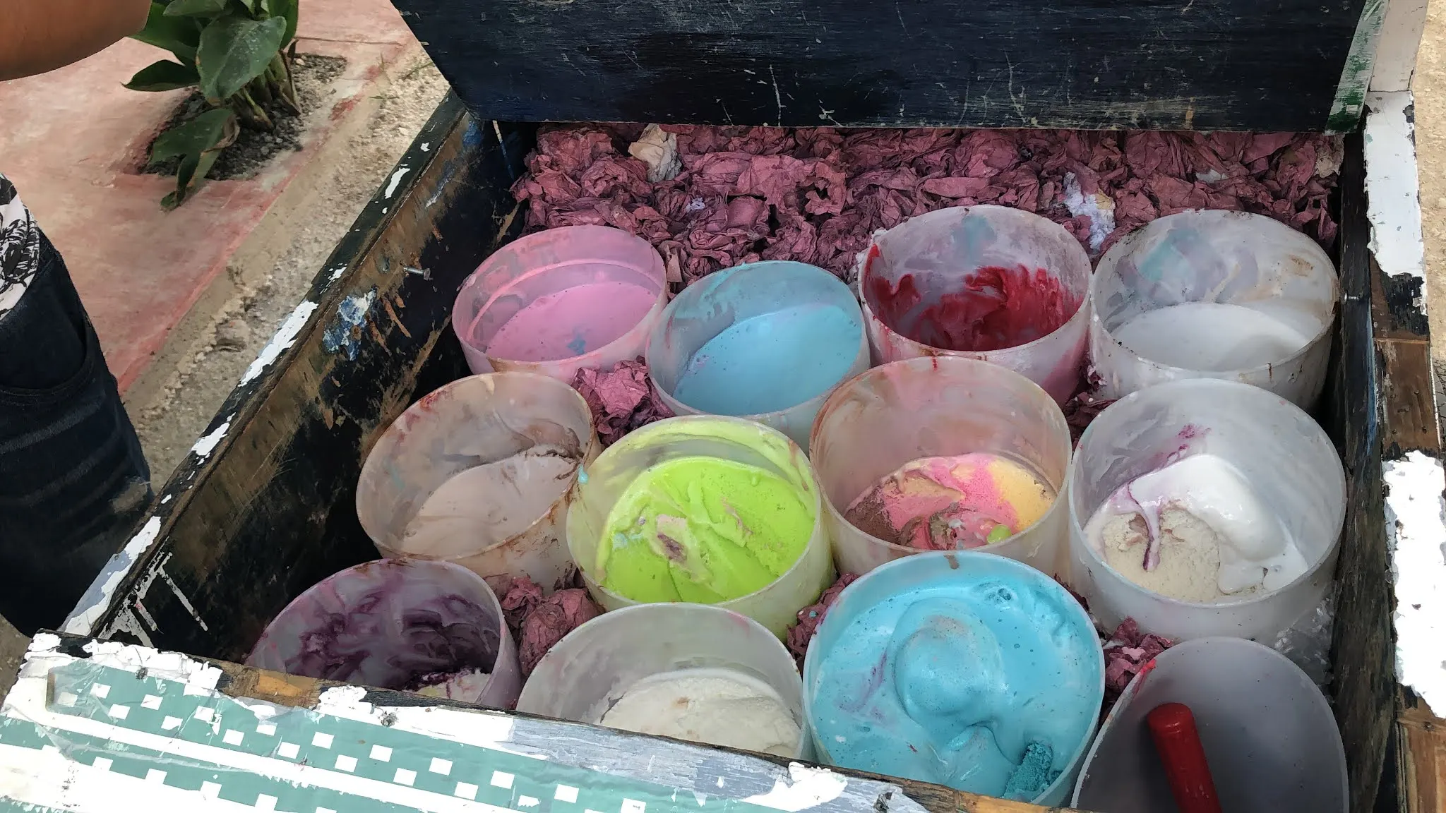 The many ice cream flavors in this man’s cooler on his small bike.....