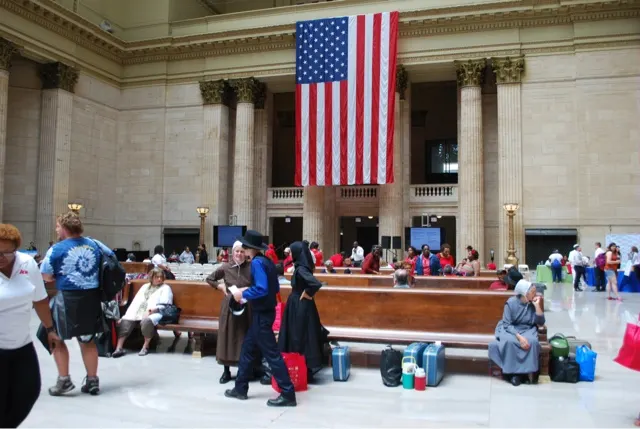 After we left there we walked around the city a bit. We came upon Union Station. What a wonderful building. So fun to photograph.