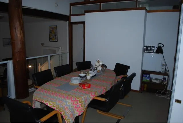 The kitchen area...