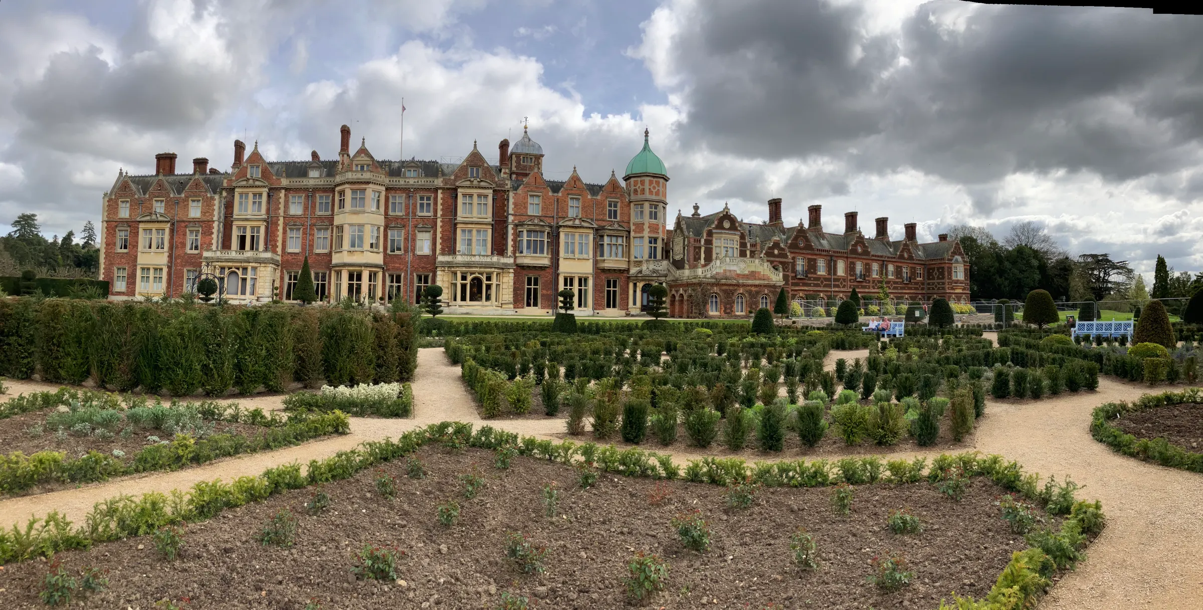 They are putting in new gardens in front of Sandringham Estate. It’s going to look cool. In there very middle they have a child like maze made out of the shrubbery.