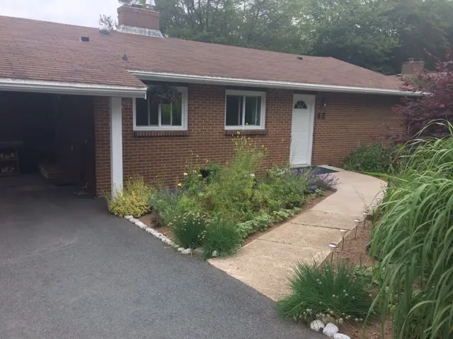 Our AIRBNB house in Halifax and rooms inside....