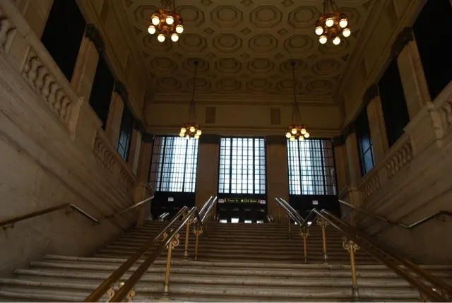 After we left there we walked around the city a bit. We came upon Union Station. What a wonderful building. So fun to photograph.