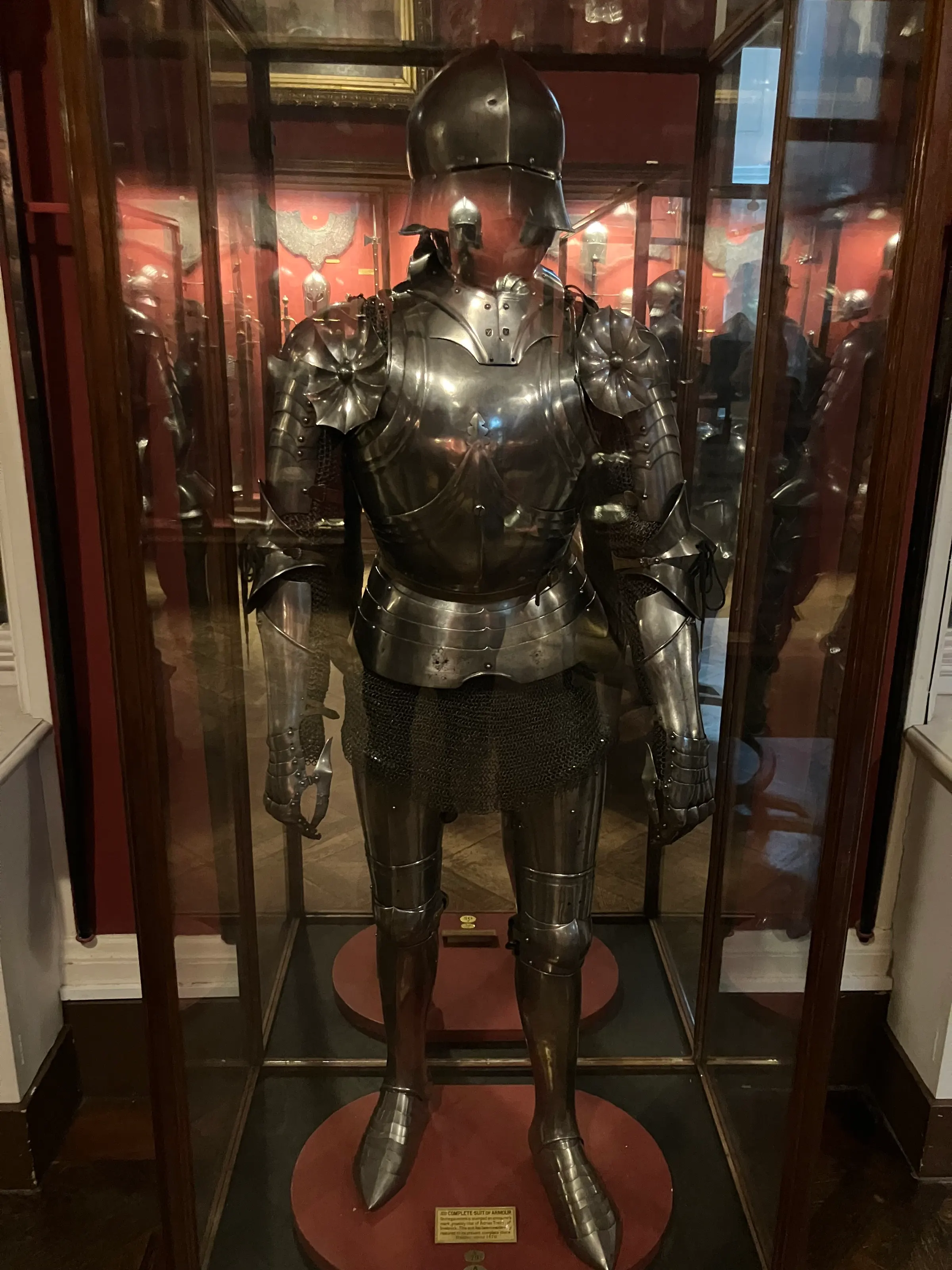 Sitting and waiting for our friends, Steve and Heather Turner, to arrive at the Wallace Collection. This museum\house was interesting. They had collections of porcelain, armor and of course paintings. Lots of nudes in their collection. The armor collection, to me, was the most amazing. You’ll see a few photos of that below.