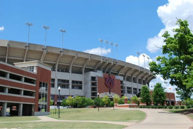 We drove through old Alabama town and then headed for Auburn and went to the university of auburn campus. I loved that campus. Red brick buildings and green everywhere.