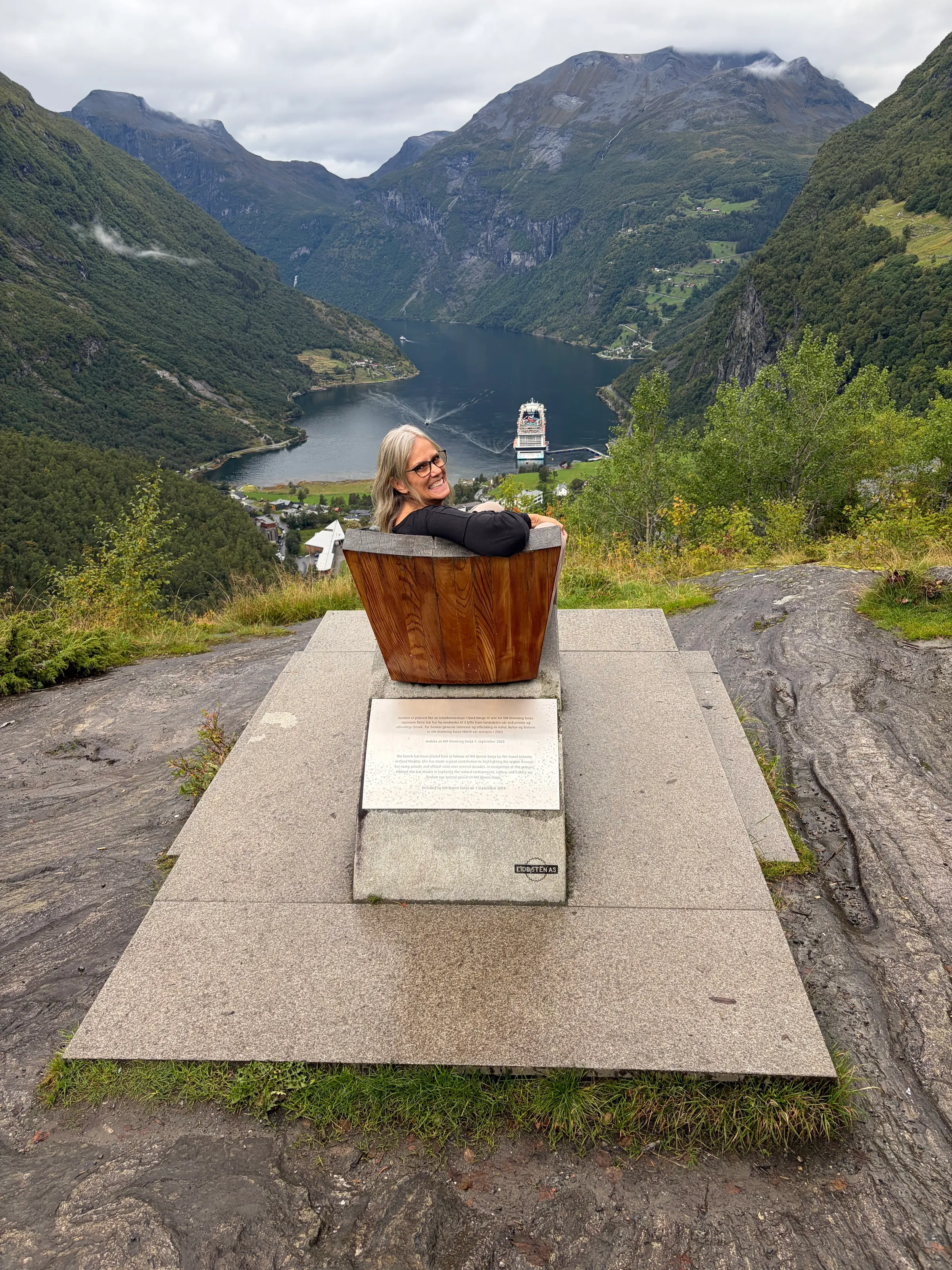 At the highest stop point of our on-off bus, there was this chair looking out over the valley. Denise and Ilene had some fun with it.