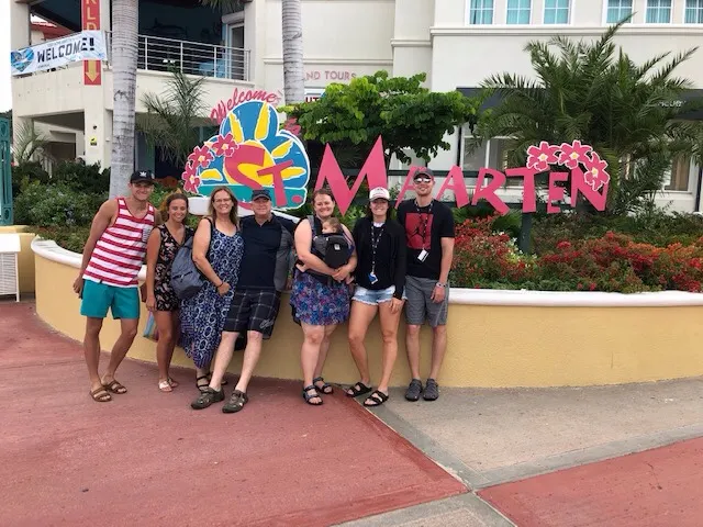 Welcome to St Maarten picture....